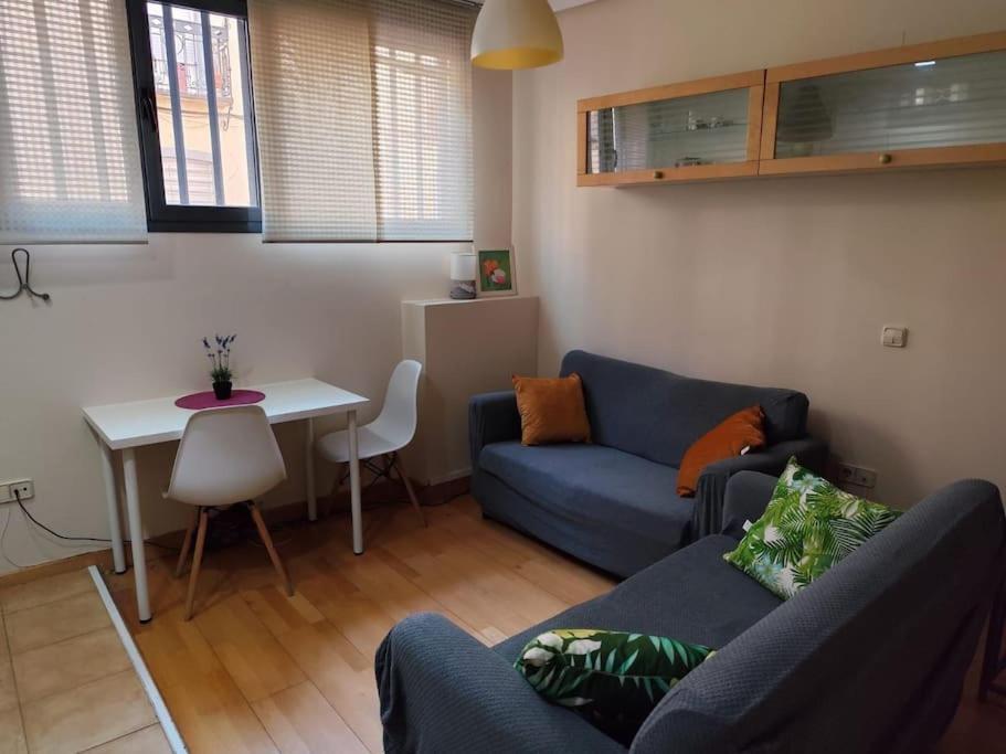 Cozy In Center, Near Bernabeu * Madri